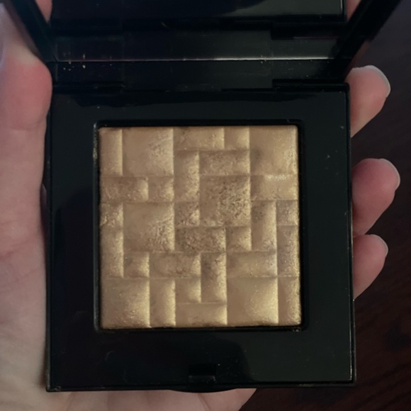 Bobbi Brown Highlighting Powder Moon Glow - Picture 2 of 3